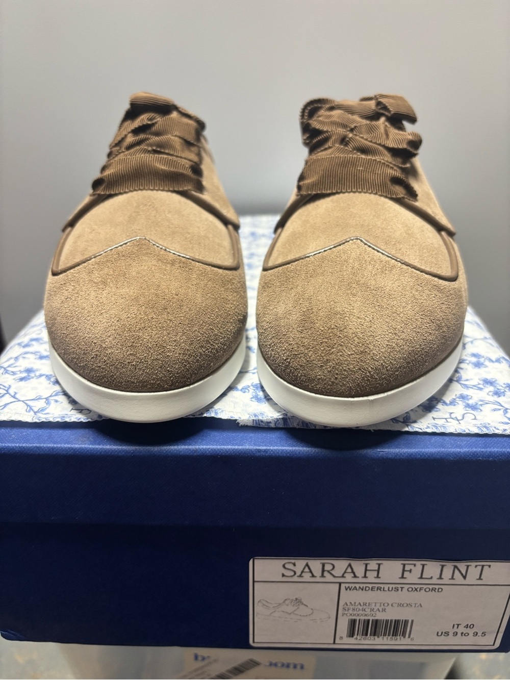 Sarah Flint Tan Suede Oxford Sneakers - Tan & White